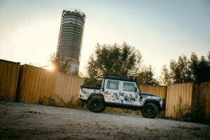 Bild 23/42 von Land Rover Defender Works V8 Trophy (2012)