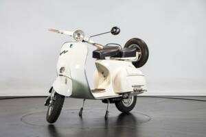 Image 2/50 of Piaggio Vespa 125 Super (1966)