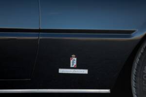 Image 9/32 of Ferrari 400 GT (1977)