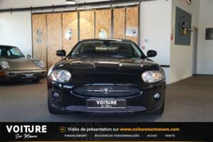 Image 7/37 of Jaguar XK 4.2 (2006)