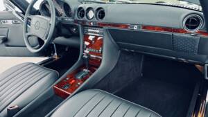 Immagine 39/58 di Mercedes-Benz 560 SL (1989)