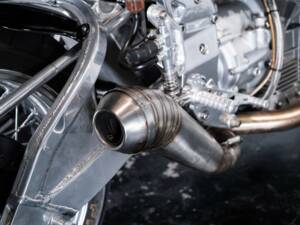 Imagen 41/50 de Moto Guzzi Daytona RS (1998)