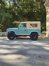 Image 16/72 of Land Rover 90 (1987)