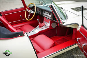 Image 12/65 de Jaguar E-Type 3.8 Flat Floor (1961)