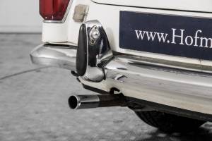 Imagen 34/50 de MG MGB GT (1974)