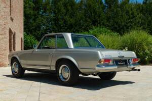 Image 13/50 of Mercedes-Benz 230 SL (1965)