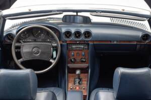 Bild 32/46 von Mercedes-Benz 420 SL (1985)