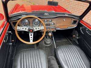 Immagine 2/50 di Triumph TR 4 (1961)