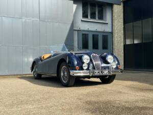 Image 23/50 de Jaguar XK 140 OTS (1956)