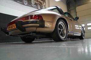 Immagine 33/50 di Porsche 911 SC 3.0 (1982)