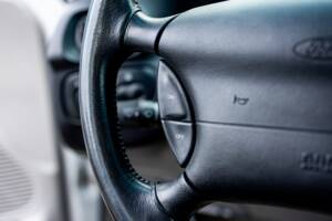 Image 38/50 of Ford F-150 SVT Lightning (2002)