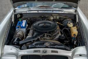 Image 27/30 of Mercedes-Benz 280 SE 3,5 (1969)