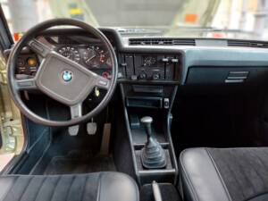 Bild 20/32 von BMW 320 Baur TC (1979)