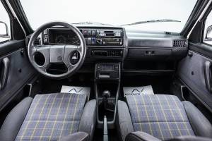 Imagen 12/27 de Volkswagen Golf Mk II Gti 1.8 (1988)
