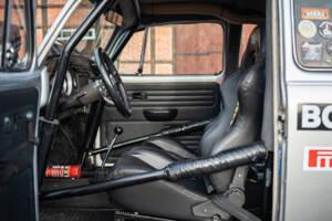 Image 26/38 of Volkswagen Beetle 1302 S (1970)