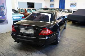 Image 9/22 de Mercedes-Benz CL 65 AMG (2005)