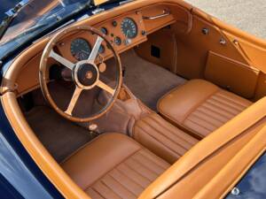 Image 34/50 de Jaguar XK 140 OTS (1956)