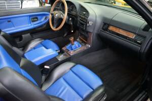 Image 19/36 of BMW 318i (1999)