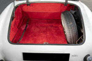 Image 18/19 of Mercedes-Benz 190 SL (1957)