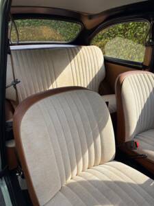 Image 18/24 of SEAT 600 D (1966)