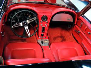 Image 14/15 of Chevrolet Corvette Sting Ray Convertible (1965)