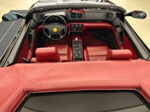 Bild 11/33 von Ferrari F 355 Spider (1997)