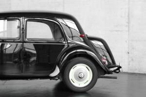 Image 13/50 of Citroën Traction Avant 11 BL (1953)