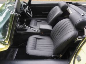 Bild 12/21 von Jaguar E-Type V12 (1972)