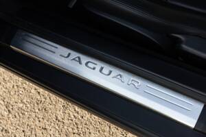 Image 40/45 of Jaguar F-Type (2016)