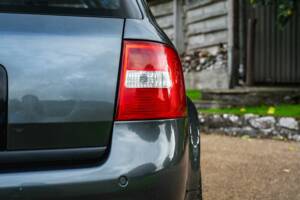 Image 50/50 of Audi RS6 Avant (2003)