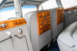 Image 21/40 of Rolls-Royce Silver Cloud II (1960)