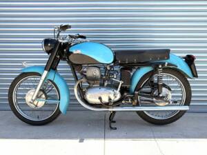 Image 2/38 of Berneg Fario 175 (1957)