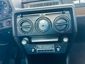 Imagen 15/16 de BMW 520 (1975)