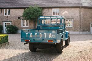 Image 4/20 of Toyota Land Cruiser FJ 45 (1976)