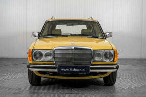 Image 14/50 of Mercedes-Benz 240 TD (1982)