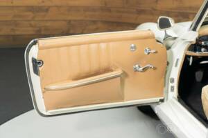 Afbeelding 12/19 van Mercedes-Benz 190 SL (1960)
