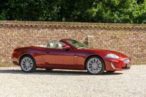 Image 28/50 of Jaguar XK (2011)