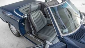 Image 18/29 of Mercedes-Benz 560 SL (1987)