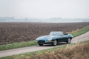 Image 15/21 of Jaguar E-Type 3.8 Flat Floor (1961)