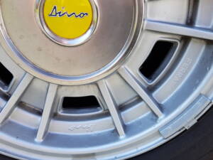 Bild 117/166 von Ferrari Dino 208 GT4 (1975)