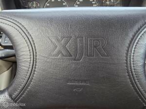 Bild 18/31 von Jaguar XJR 4.0 Supercharged (1997)