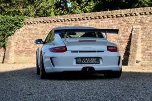 Image 45/50 de Porsche 911 GT3 RS (2010)