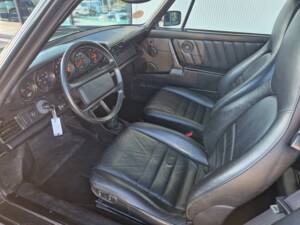 Bild 2/9 von Porsche 911 Carrera 3.2 (1989)