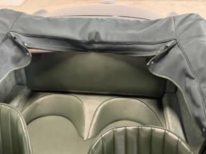 Image 6/37 of Aston Martin DB 2&#x2F;4 Mk III (1959)