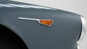 Image 13/15 of Alfa Romeo 2600 Spider (1965)