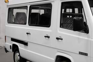 Immagine 27/43 di Mercedes-Benz MB 100 D lang (1993)