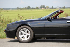 Image 17/44 de Aston Martin Virage Volante (1993)