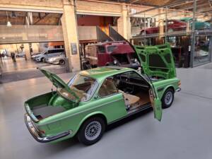 Image 33/43 of BMW 2,5 CS (1975)