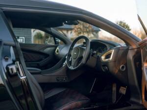 Imagen 43/50 de Aston Martin Vanquish Zagato Shooting Brake (2019)