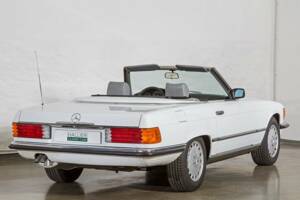 Image 5/27 de Mercedes-Benz 300 SL (1986)
